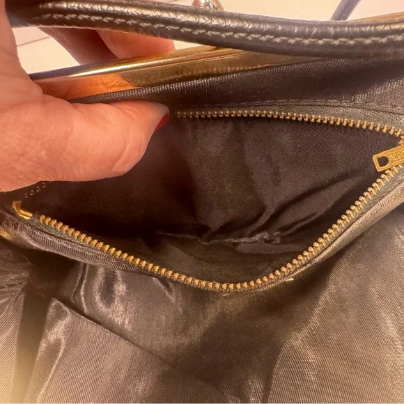 Vintage Kadin Double Snap Purse Black Leather Inside Zipper Rare Purse - Picture 9 of 16